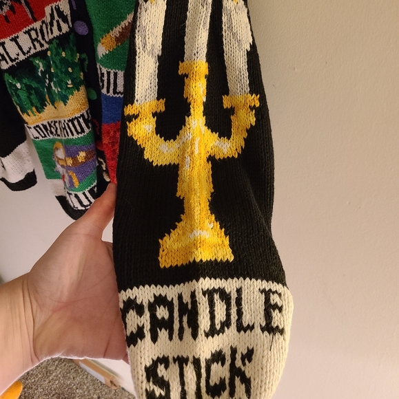 RARE Vintage The Eagle Eye Clue Sweater - Picture 13 of 14